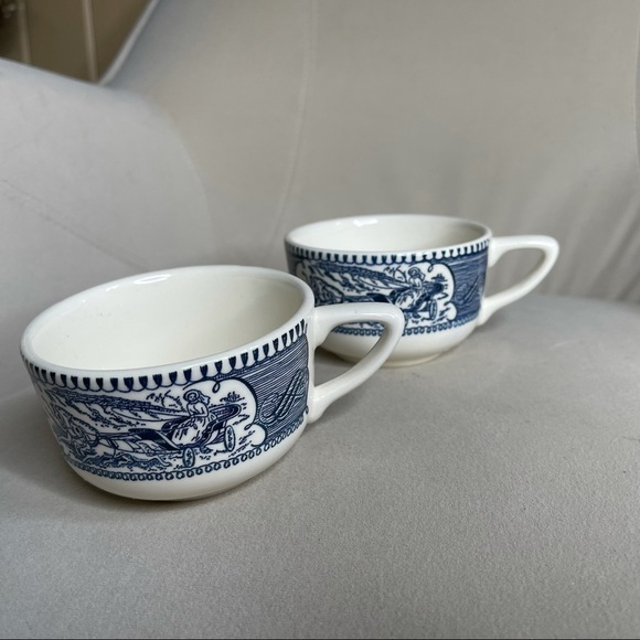 Vintage Currier & Ives Blue Cup Horse and Carriage Coffee Mug USA Made Set Of 2 - Picture 4 of 4